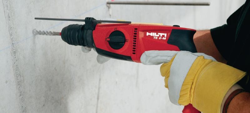 Perforateur TE 2-M Perforateur compact SDS Plus (TE-C) polyvalent à trois modes – pour le perçage à percussion et le forage en rotation seulement Applications 1