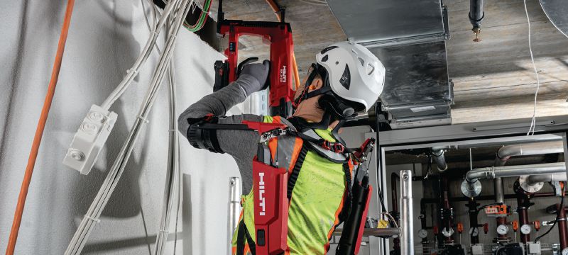 Cloueur pour béton sans fil BX 3-ME-22 (édition M&E) Cloueur sans fil Nuron pour l'installation de câbles, conduits et goujons filetés sur le béton, l'acier et la maçonnerie (longueur de clou max. : 24 mm│15/16”) Applications 1